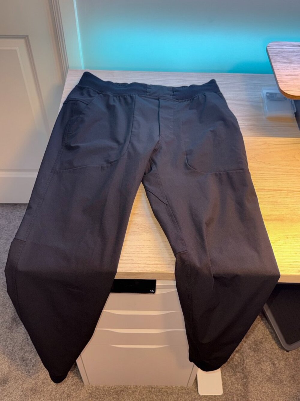Lululemon Joggers - Black